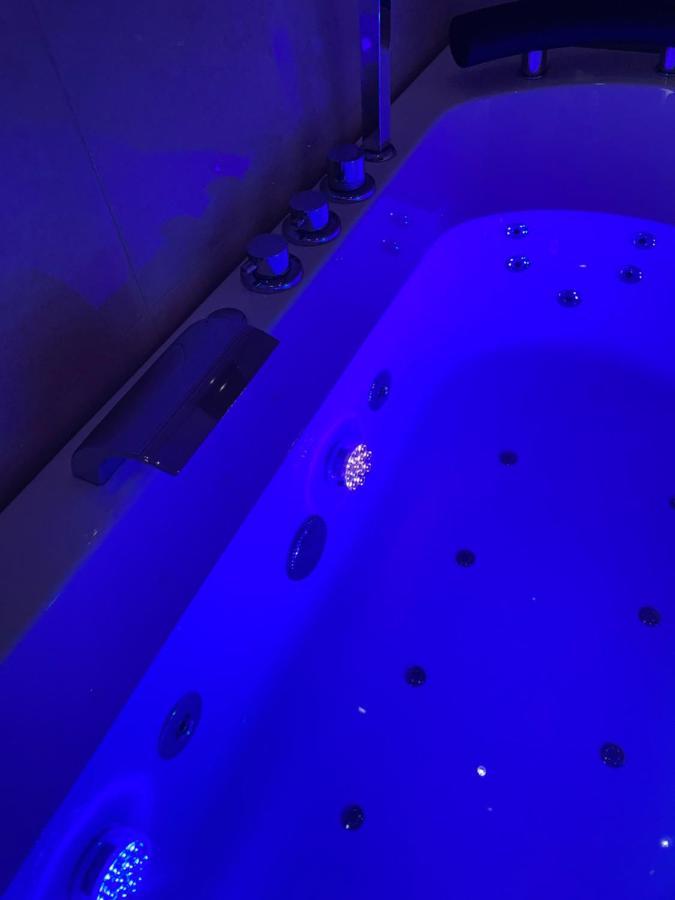 B&B La Reggia Di Rihanna Spa Caserta Exterior foto